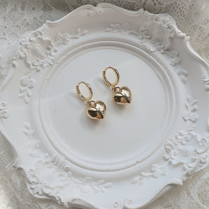 Modern Heart Huggies Earrings - Gold