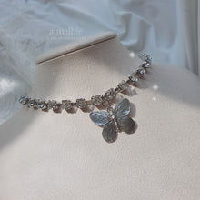 Load image into Gallery viewer, Bling Butterfly Choker Necklace (Rocket Punch Dahyun Necklace)