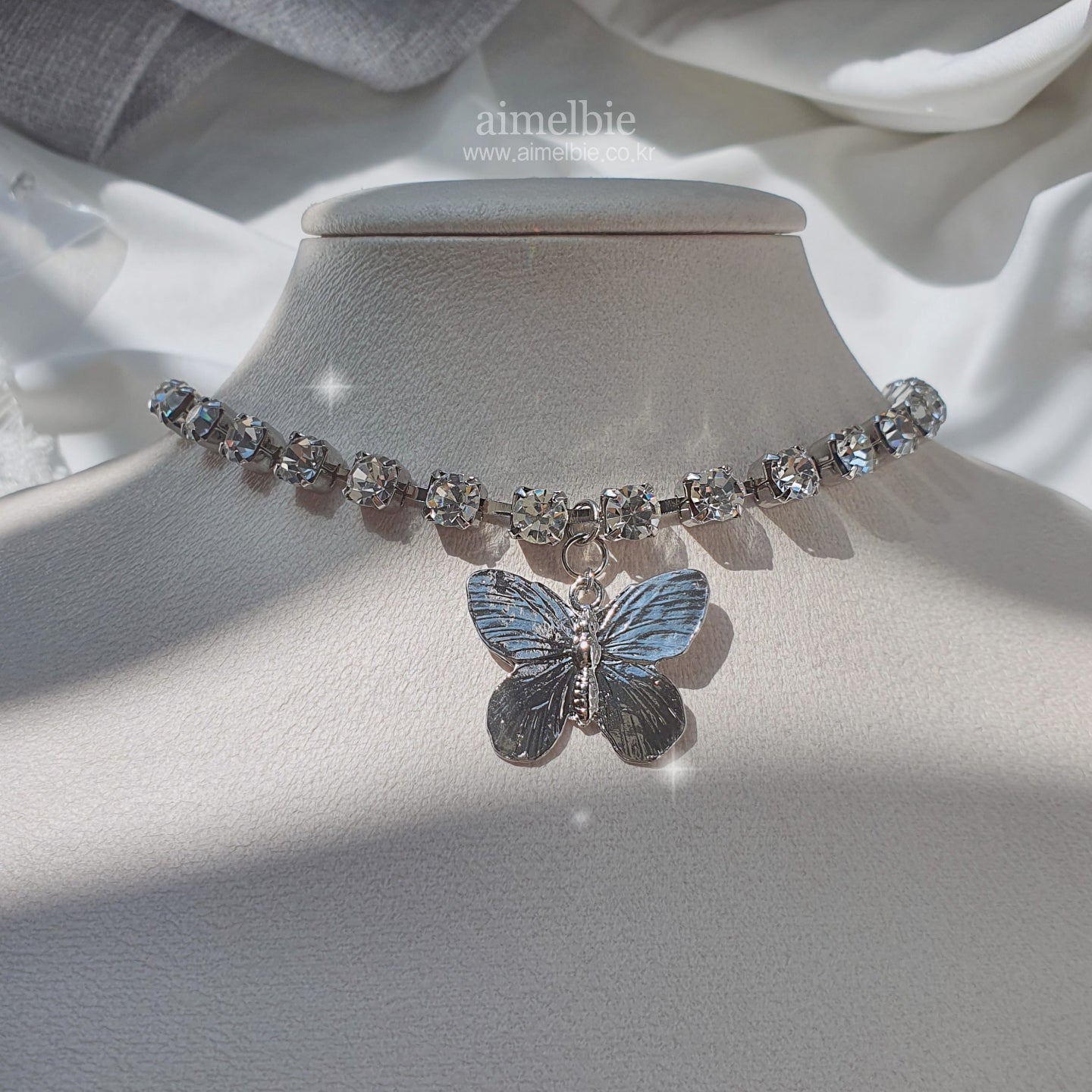 Butterfly hotsell chain choker