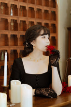 Load image into Gallery viewer, Starry Pearl Choker Necklace - Gold (Woo!ah! Minseo, Sora, Alice Chaejeong Necklace)