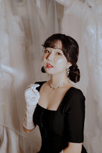 Load image into Gallery viewer, Starry Pearl Choker Necklace - Silver (Woo!ah! Nana, FIFTY FIFTY Sio, Kep1er Chaehyun Necklace)