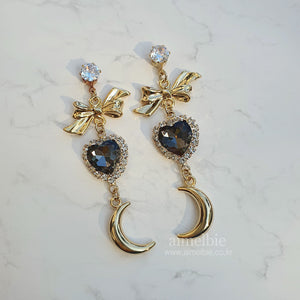 Moon Witch Earrings - Black Diamond