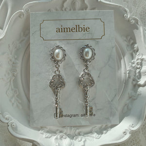 Antique Classic Key Earrings - Silver