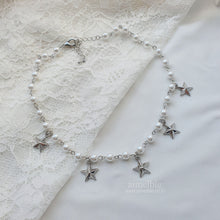 Load image into Gallery viewer, [Woo!ah! Nana, FIFTY FIFTY Sio, Kep1er Chaehyun Necklace] Starry Pearl Choker Necklace - Silver