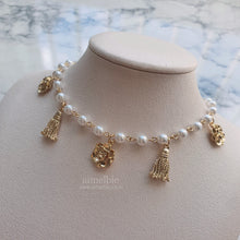 Load image into Gallery viewer, Rose and Tassel Choker Necklace - Gold