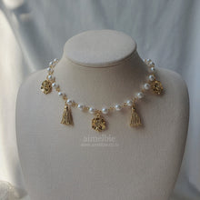 Load image into Gallery viewer, Rose and Tassel Choker Necklace - Gold