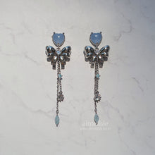 Load image into Gallery viewer, Dreamy Ribbon and Heart Earrings - Silver