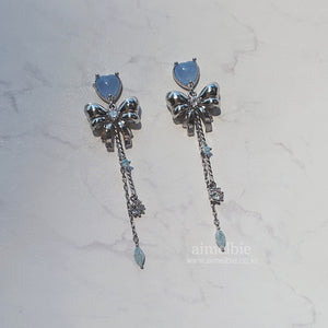Dreamy Ribbon and Heart Earrings - Silver