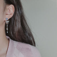 Load image into Gallery viewer, Dreamy Ribbon and Heart Earrings - Silver