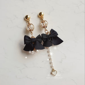 The Little Buckingham Princess Earrings - Black (G(I)dle Yuqi Earrings)