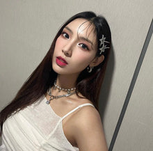 Load image into Gallery viewer, Starry Pearl Choker Necklace - Silver (Woo!ah! Nana, FIFTY FIFTY Sio, Kep1er Chaehyun Necklace)