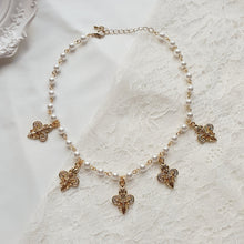 Load image into Gallery viewer, Little Fleur-De-Lis Pearl Choker Necklace