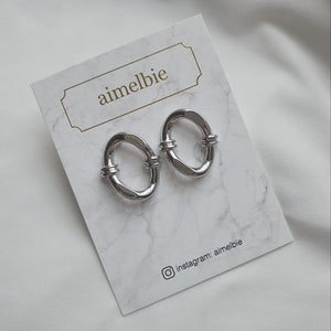 Knotted Oval Ring Earrings - Silver (fromis_9 Jiwon, Rocket Punch Yeonhee, Dia Eunchae Earrings)