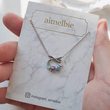 Load image into Gallery viewer, Petit Ribbon Wreath Necklace - Silver