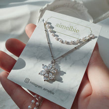 Load image into Gallery viewer, Daisy Layered Necklace - Silver