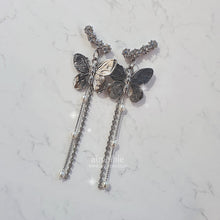 Load image into Gallery viewer, Bling Butterfly Earrings - Longdrop (STAYC Isa, Woo!ah! Minseo Earrings)
