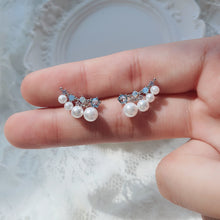 Load image into Gallery viewer, Pearl and Jewel Wing Earrings