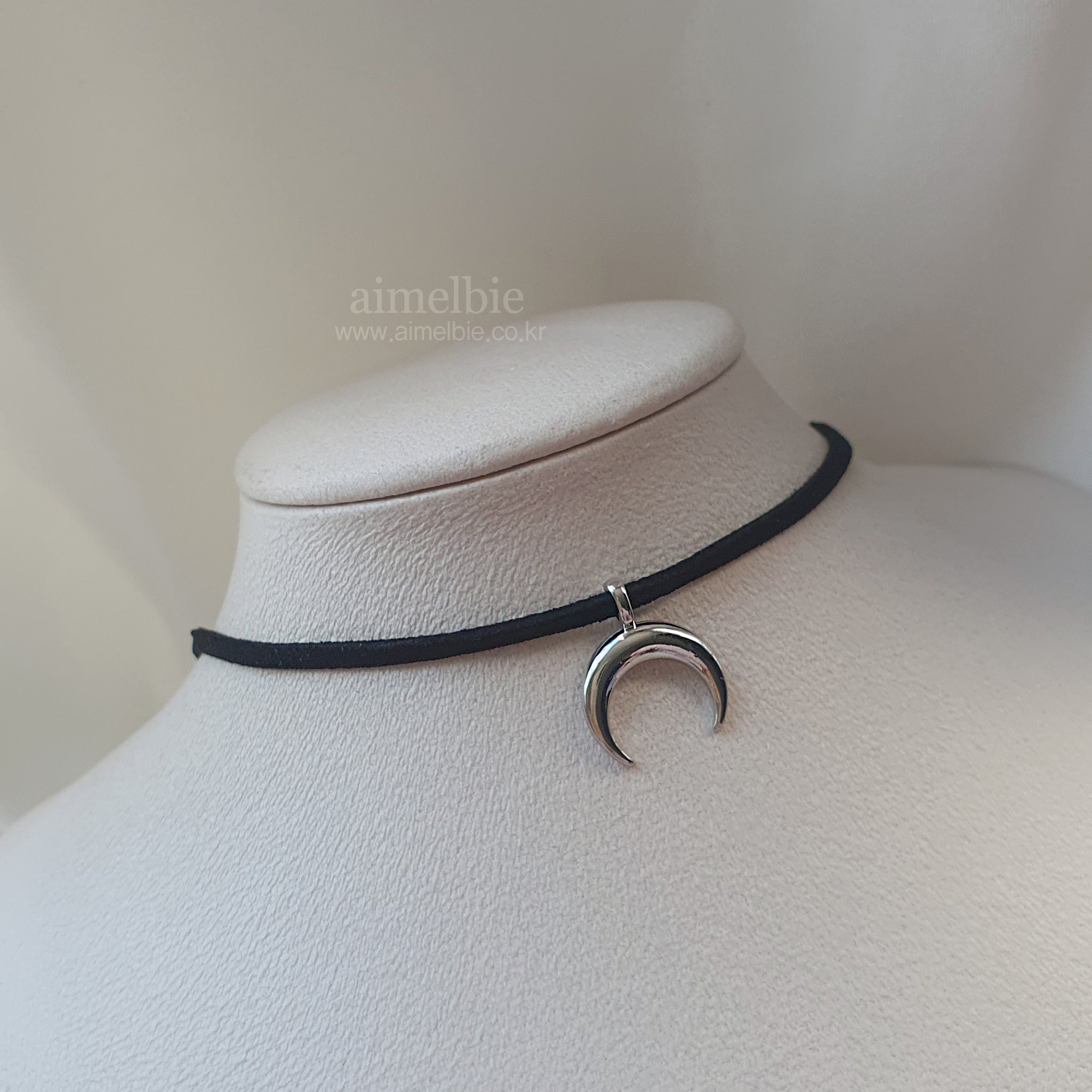 Upside Down Crescent Moon Choker Silver