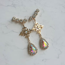 Load image into Gallery viewer, Aurora Crystal Elf Earrings