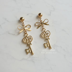 Sweet Gold Key Earrings