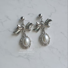 Load image into Gallery viewer, [Rocket Punch Yeonhee Earrings] Mary Earrings - Pearl Version (Silver)