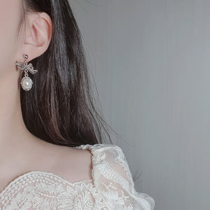 [Rocket Punch Yeonhee Earrings] Mary Earrings - Pearl Version (Silver)