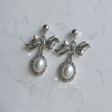 Load image into Gallery viewer, [SNSD Tiffany Earrings] Mary Earrings - Pearl Version (Silver)