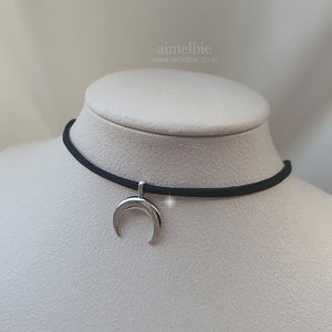 Upside Down Crescent Moon Choker - Silver