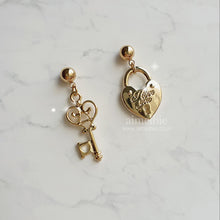 Load image into Gallery viewer, Gold Heart Key Earrings