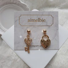 Load image into Gallery viewer, Gold Heart Key Earrings