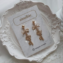 Load image into Gallery viewer, Sweet Gold Key Earrings