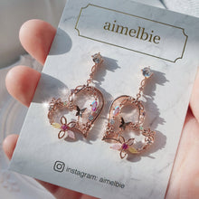 Load image into Gallery viewer, Floral Heart Dream Earrings