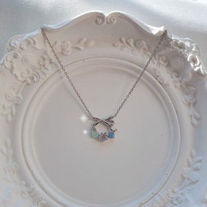 Petit Ribbon Wreath Necklace - Silver