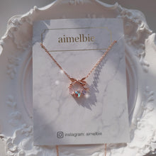 Load image into Gallery viewer, Petit Ribbon Wreath Necklace - Rosegold