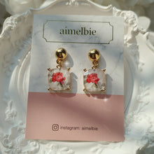 Load image into Gallery viewer, The Antique Rose Square Earrings