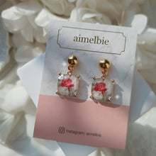 Load image into Gallery viewer, The Antique Rose Square Earrings