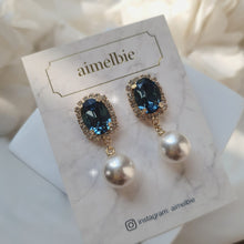 Load image into Gallery viewer, Elegant Oval Crystal and Pearl Earrings - Deep Blue