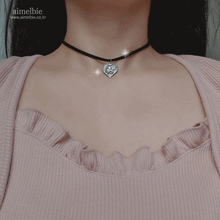 Load image into Gallery viewer, Baby Angel Heart Choker - Silver ver. (Kep1er Youngeun Necklace)