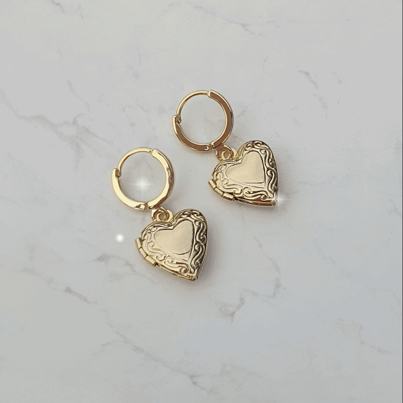 Vintage Heart Locket Huggies Earrings - Gold ver.