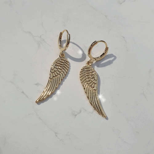 Gold Wing Huggies Earrings (Nature Sohee, ICHILLIN' Chowon Earrings)