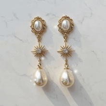 Load image into Gallery viewer, Minerva Earrings - Gold version (IVE Wonyoung, IVE Yujin, fromis_9 Nakyung, Bravegirls Yujeong Earrings)