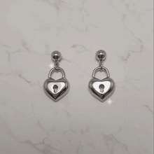 Load image into Gallery viewer, Silver Heart Lock Earrings (LE SSERAFIM Heo Yoon Jin Earrings)