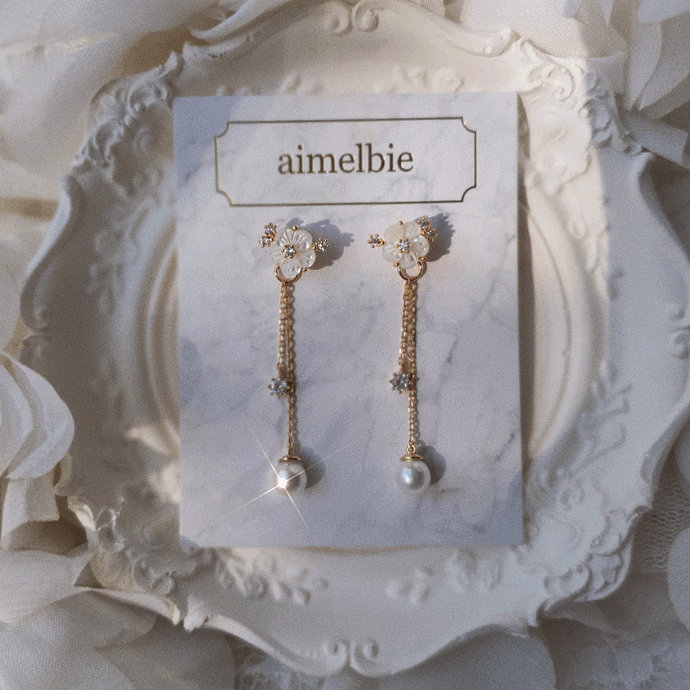 Petit Flower Earrings