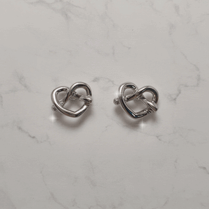 Pretzel Earrings - Silver