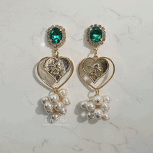 Load image into Gallery viewer, Emerald Baby Angel Earrings