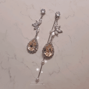 Heavenly Crystal Earrings - Champagne Pink ver.