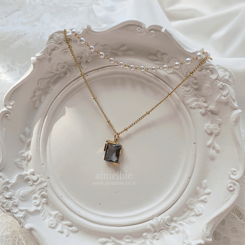 Crystal layered necklace deals