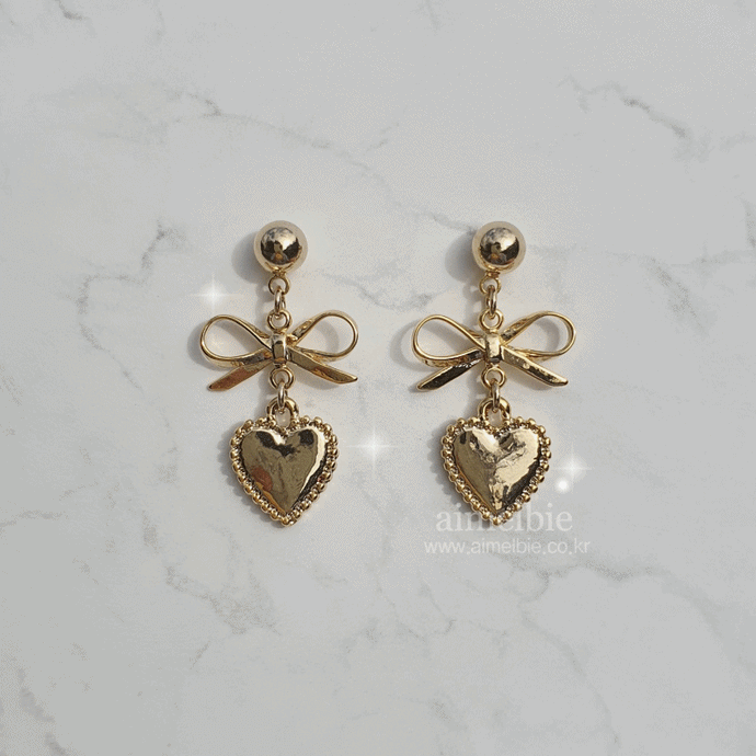 Vintage Gold Heart Earrings (Red Velvet Joy, STAYC Sieun Earrings)