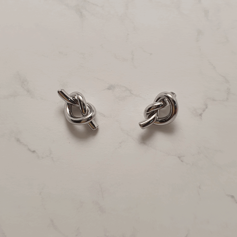 Daily Knot Earrings - Silver