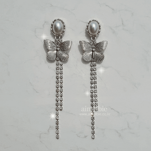 Urban Chic Butterfly Earrings (Kep1er Yeseo, LOONA Yves, Dreamcatcher Yoohyeon, Jiyu Earrings)